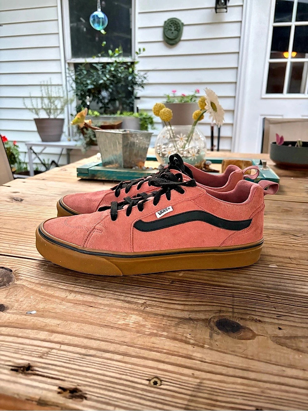 Vans Men’s 10 Pink Suede Black Sidestripe Gum Sole Low Top